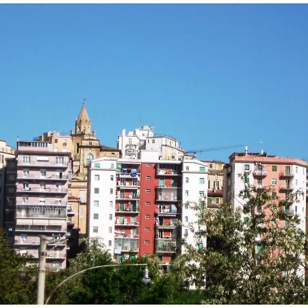 Tra Mare E Monti
